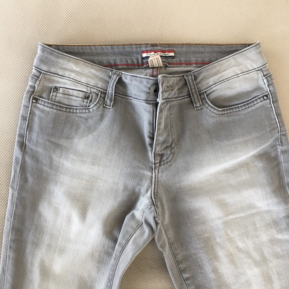 Tommy Hilfiger grey legging denim jeans